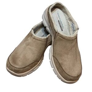 Skechers Tan Mules
